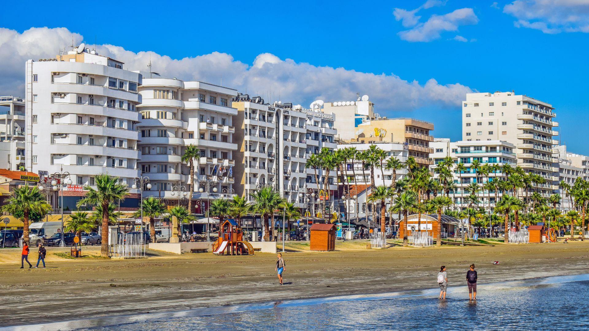 The palm promenade in Larnaca